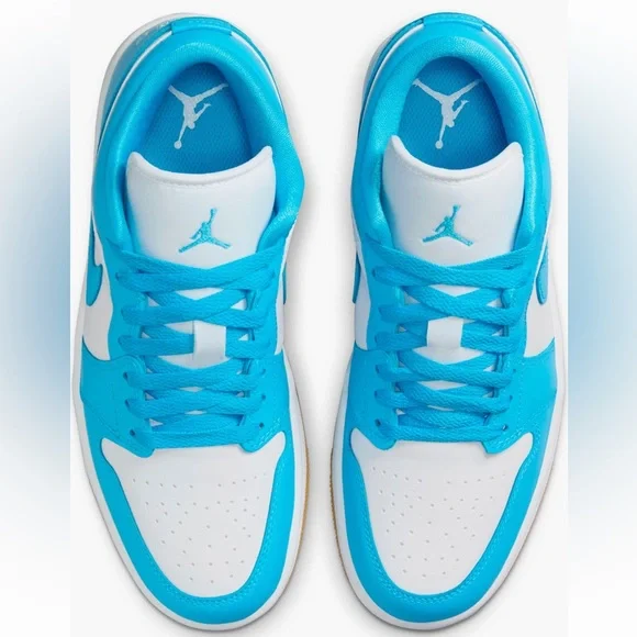 Air Jordan 1 Low Sneaker - Picture 2 of 8